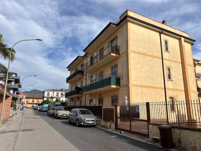 Appartamento in vendita a Santa Maria A Vico, Campania
