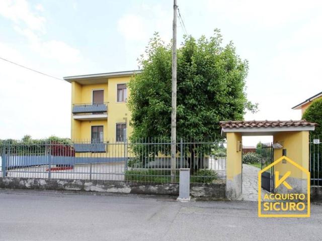 Appartamento in vendita a Vimercate, Monza e della Brianza