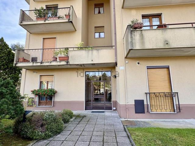 Appartamento in vendita a Velate, Varese