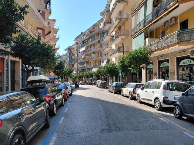 Appartamento in vendita a Portici, Campania