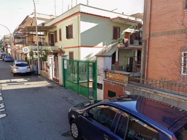Attico in vendita a San Basilio, Roma