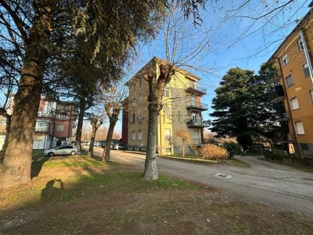 Appartamento in vendita a Biandronno, Lombardia