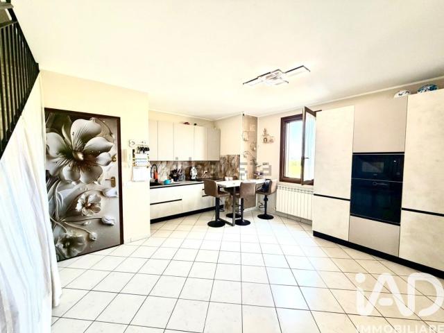 Appartamento in vendita a Unione Comuni Modenesi Area Nord, Mirandola