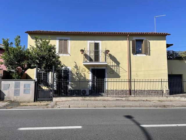 Appartamento in vendita a Vigna di Valle, Bracciano