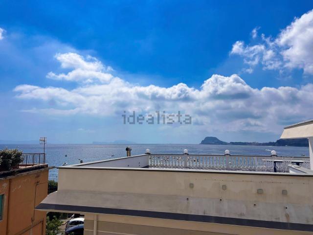 Appartamento in vendita a Lucrino, Pozzuoli