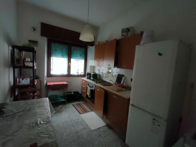 Appartamento in vendita a Borgo Roma, Verona