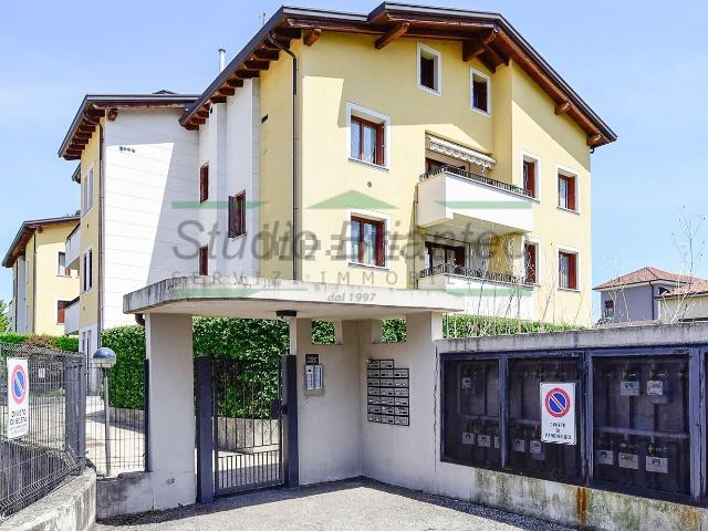 Appartamento in vendita a Robbiano, Giussano