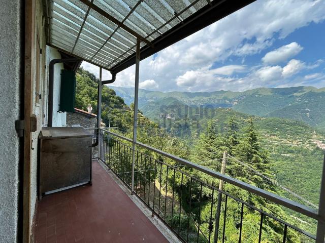 Appartamento in vendita a Triora, Liguria