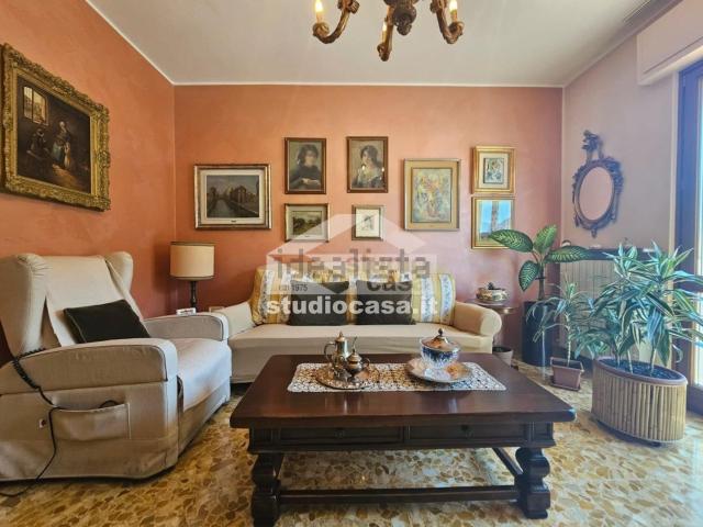 Appartamento in vendita a Endenna, Zogno