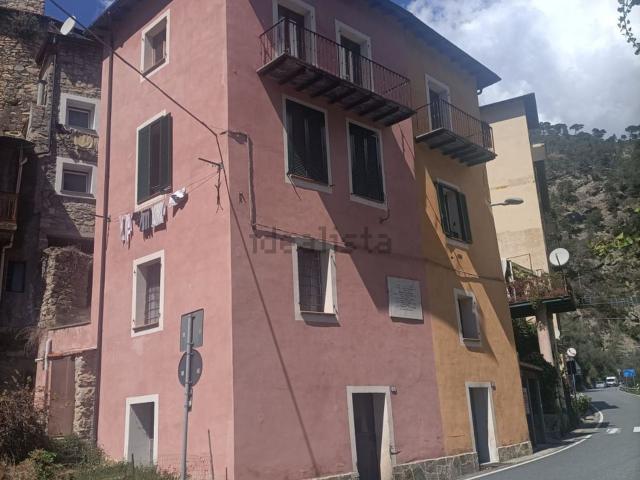 Appartamento in vendita a Olivetta San Michele, Liguria