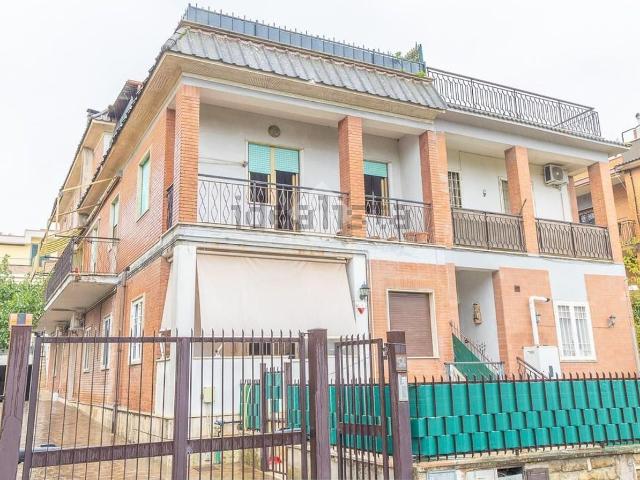 Appartamento in vendita a Cava dei Selci, Roma Capitale