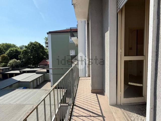 Appartamento in vendita a Dugana, Desio
