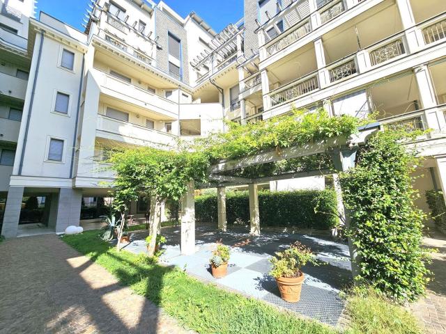 Appartamento in vendita a San Rocco, Seregno