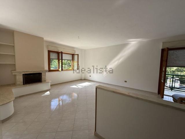 Appartamento in vendita a Paciano, Umbria