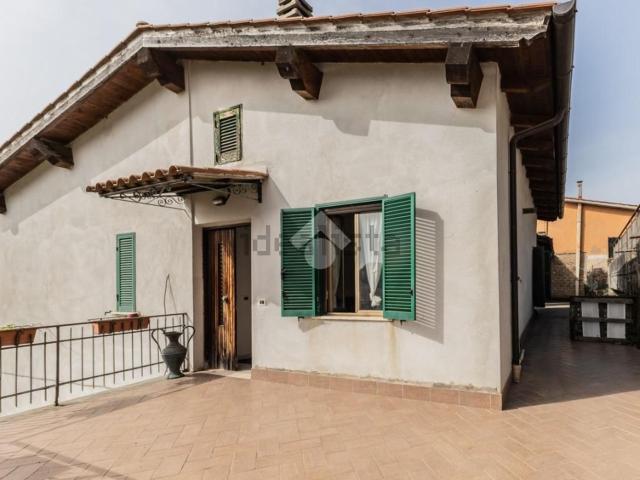 Appartamento in vendita a Capranica, Lazio