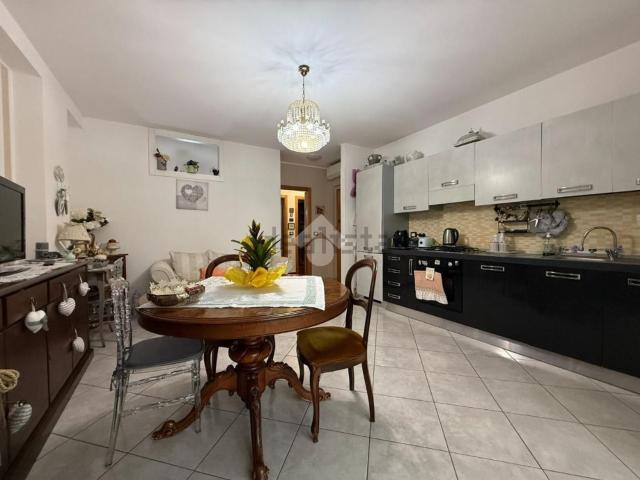 Appartamento in vendita a Monticelli, Marche