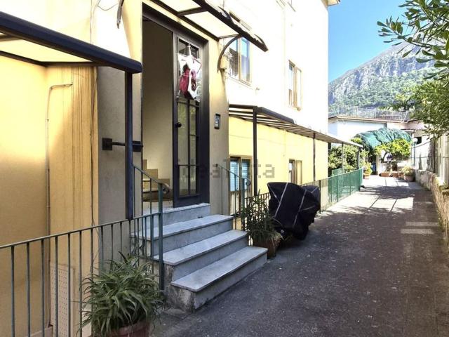Appartamento in vendita a Vietri Sul Mare, Campania