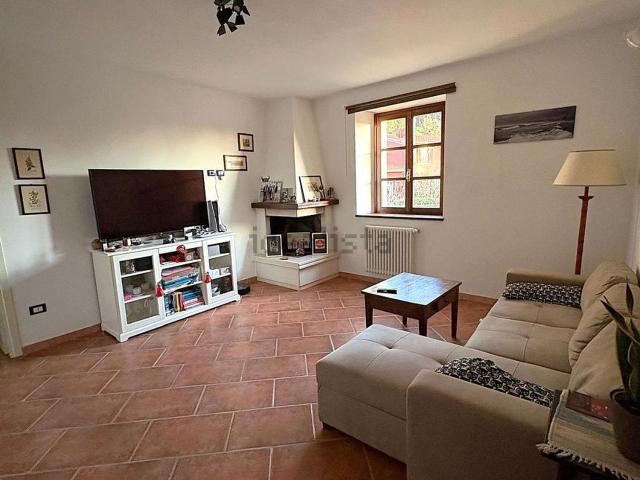 Appartamento in vendita a Camaiore, Toscana