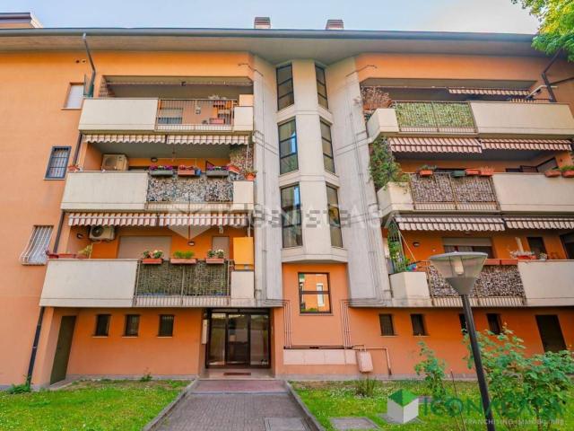 Appartamento in vendita a San Donato Milanese, Lombardia