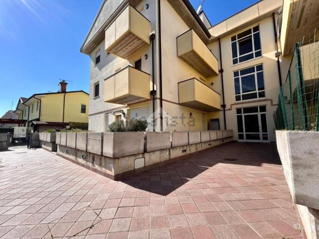 Appartamento in vendita a Rovigo, Veneto