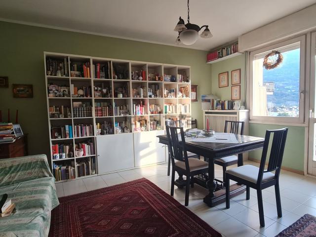 Appartamento in vendita a Sondrio, Lombardia