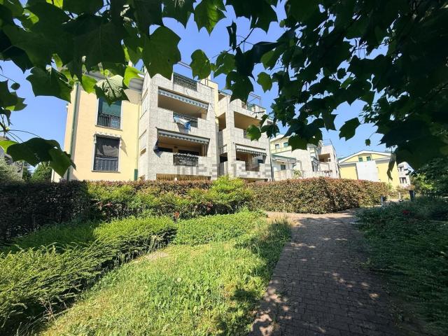 Appartamento in vendita a Correzzana, Lombardia