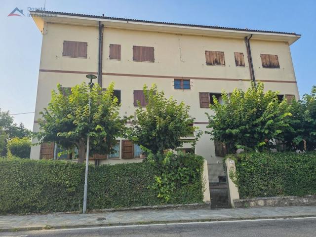 Appartamento in vendita a Lamola, Carpineti