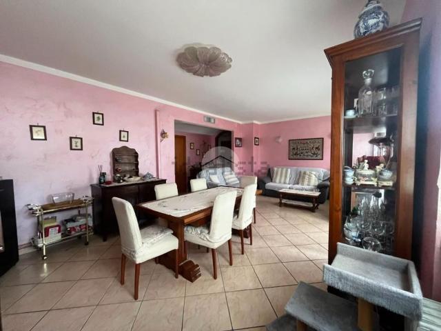 Appartamento in vendita a Lonato, Lombardia