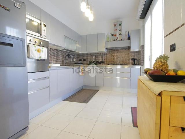 Appartamento in vendita a Cerro Maggiore, Milano