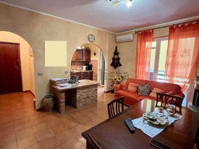 Appartamento in vendita a Nizza Di Sicilia, Sicilia