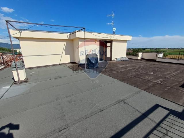 Appartamento in vendita a Paderno D'adda, Lombardia