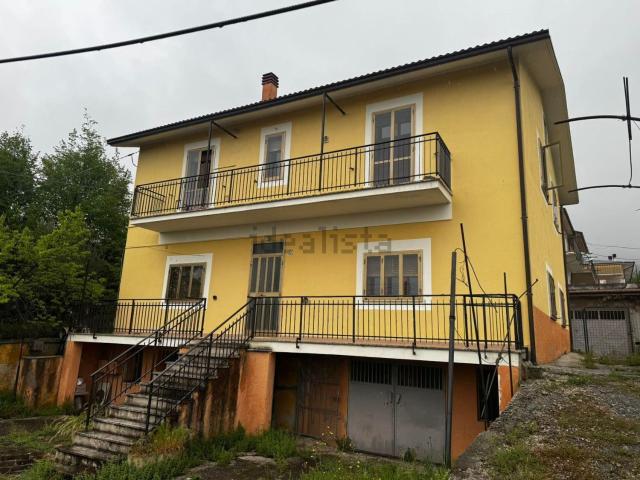 Appartamento in vendita a Sulmona, Abruzzo