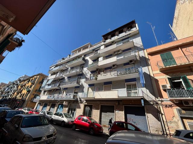 Appartamento in vendita a Municipio 1, Puglia