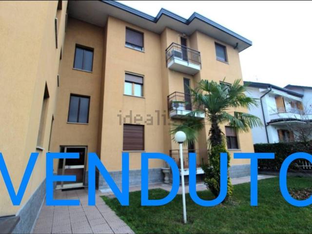 Appartamento in vendita a Bareggio, Lombardia