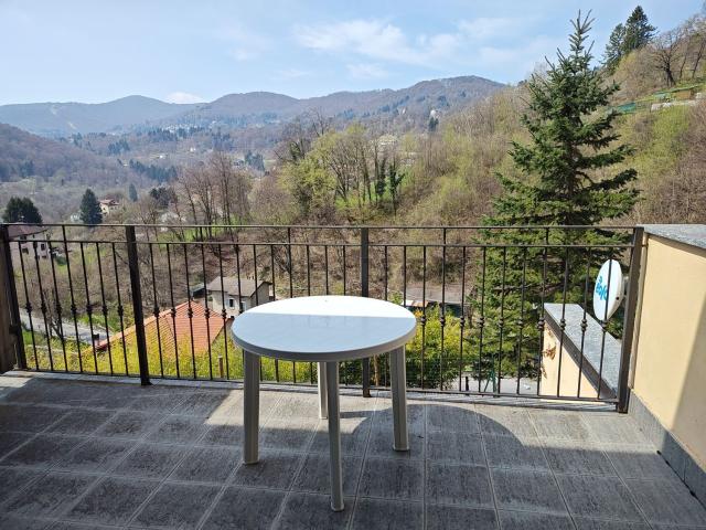 Appartamento in vendita a Scaria, Como