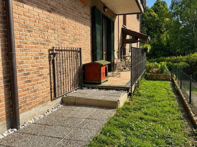 Appartamento in vendita a Tradate, Lombardia