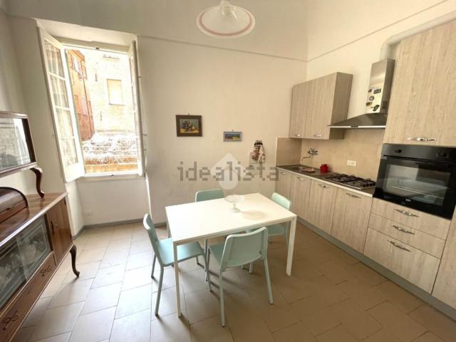 Appartamento in vendita a Imperia, Liguria