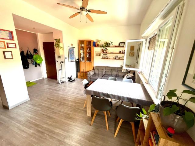Appartamento in vendita a Mojana, Merone