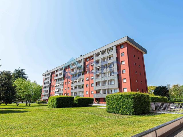 Appartamento in vendita a Rovagnasco, Segrate