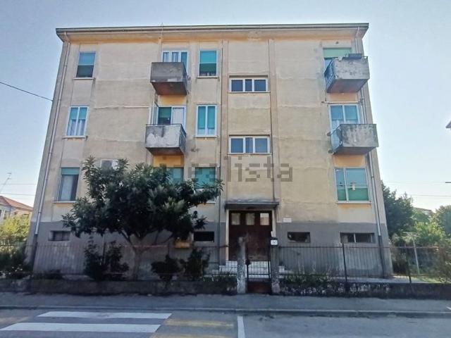 Appartamento in vendita a Moglia, Lombardia