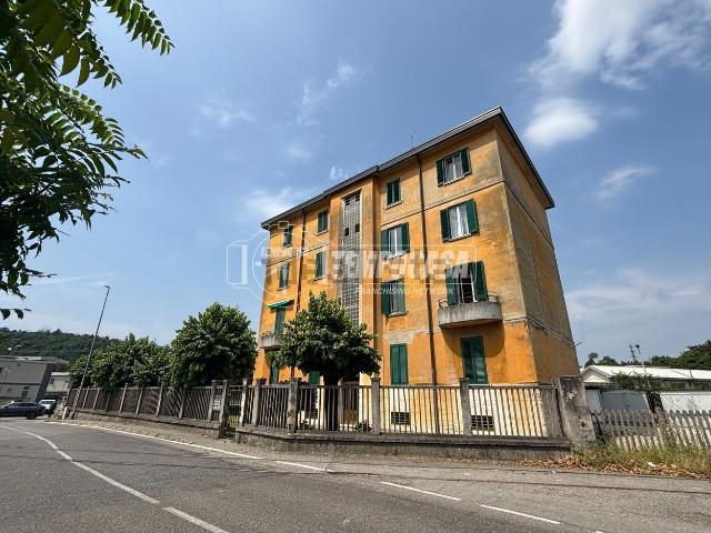 Appartamento in vendita a Como, Acquanera