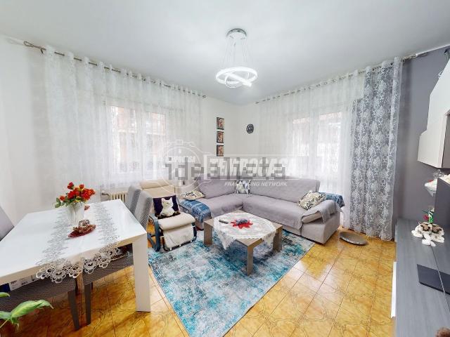 Appartamento in vendita a Como, Lombardia