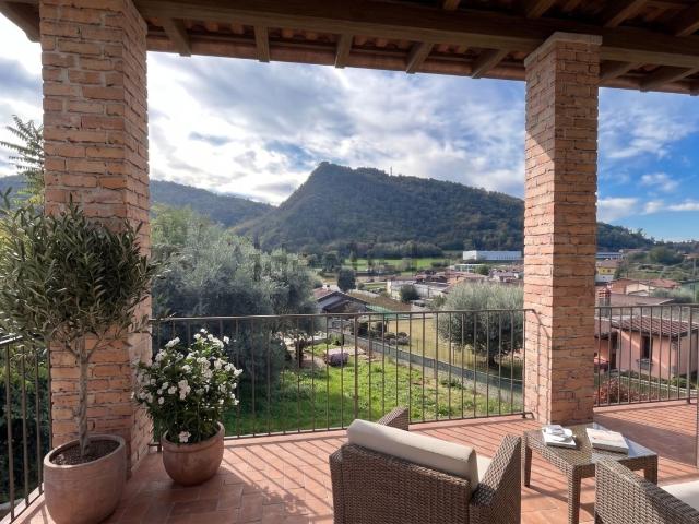 Appartamento in vendita a Paratico, Lombardia