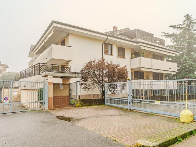 Appartamento in vendita a Vignate, Lombardia