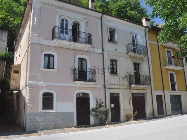Appartamento in vendita a Rocca Pia, L'Aquila