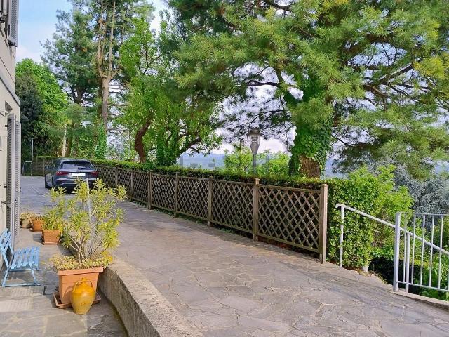 Appartamento in vendita a Villa Romanò, Inverigo