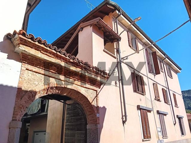 Appartamento in vendita a Casale, Casalzuigno