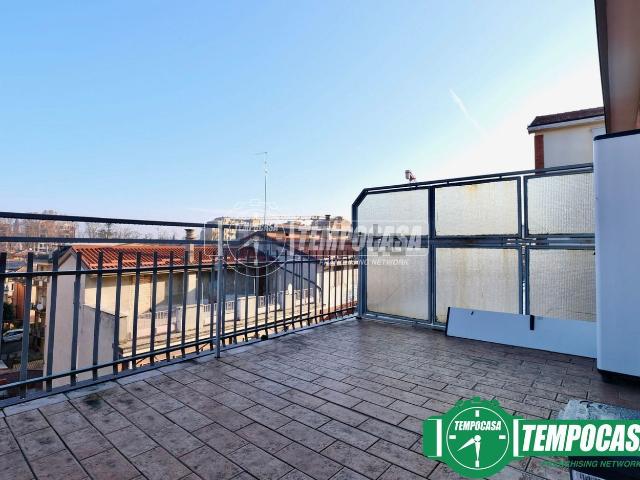 Appartamento in vendita a Baia del Re, Piacenza