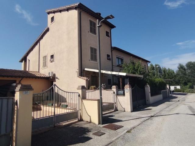 Appartamento in vendita a Castel Ritaldi, Umbria
