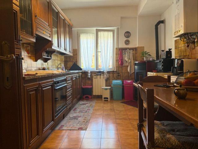 Appartamento in vendita a Capranica, Lazio